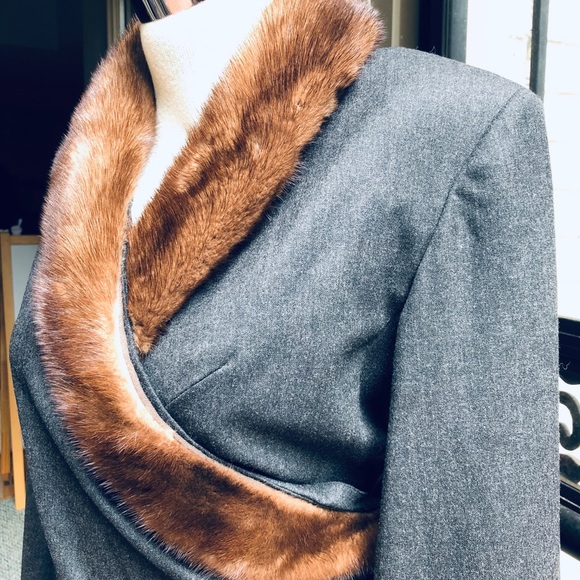 MAX MARA MINK FUR COLLAR WRAP JACKET - Picture 3 of 8